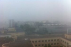 Algeciras amanece bajo la niebla hoy