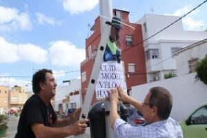 Vecinos de la Juliana vuelven a colocar carteles de aviso