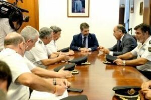 Cosidó y Landaluce analizan la situación por la masiva llegada de inmigrantes irregulares