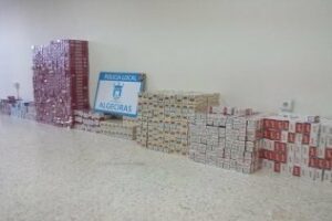 La Policía Local interviene tabaco de contrabando por importe de 27.340 euros en un "Chino"