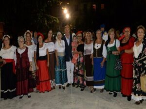 La Fiesta del pañuelo y el camafeo" prepara el ambiente para Algeciras-entremares"