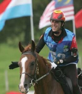 Javier Cervera logra el campeonato de mundo para España en La Carrera"