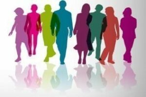 Colectivos que trabajan por la igualdad de la mujer informan de sus programas al personal