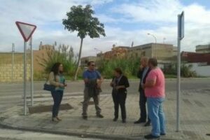 IU visita el acebuchal y recoge las peticiones y quejas de sus vecinos