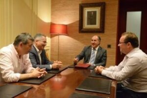 PSOE "Landaluce ejerce el cinismo político con la devolución parcial de la extra 2012"