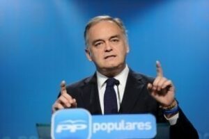 El PP asegura que el Gobierno de España ha renunciado al derecho de veto sobre Gibraltar