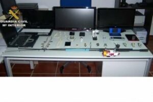 La Guardia Civil detiene a una persona autora de veinte robos en el interior de viviendas.