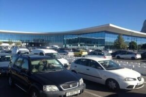 Bruselas da tres meses a España y Gibraltar para reducir las colas en el Peñón