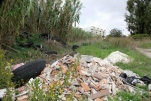 El PSOE exige la eliminación de cuatro vertederos ilegales en Algeciras