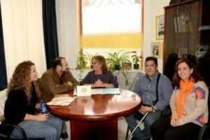 Cid se reúne con la nueva directiva de la federación de rondallas El Almirez"
