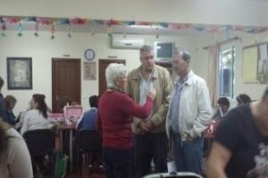 El PA pide medidas frente al "botellón" que se produce frente al centro de salud en el Rinconcillo