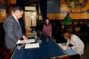 Acto institucional contra la violencia hacia las mujeres