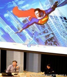 Carlos Pacheco muestra su visión en una charla coloquio del Kursaal