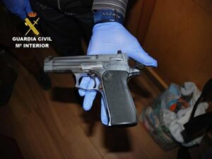 La Guardia Civil desarticula una organización dedicada al narcotráfico en el campo de Gibraltar