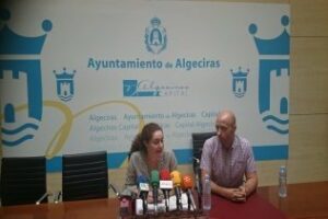 IU reclama una comisión de seguimiento para abordar el caso del edificio escalinata