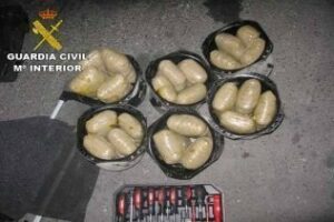 La Guardia Civil interviene 427 kilos de hachís