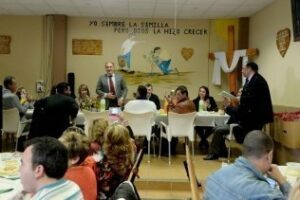 Landaluce asiste al potaje flamenco de la Iglesia Evangélica de Aguamarina