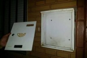 Numerosos actos de vandalismo con petardos en El Rinconcillo