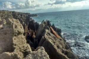 La Guardia Civil rescata a una persona que navegaba en un kayak