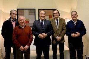 La tertulia cofrade La Levantá presenta al alcalde su nueva junta y sus proyectos