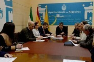 Hacienda aprueba contratar el mantenimiento de la señalización de tráfico