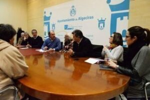 Landaluce: Me comprometo a que se reabra la casa de acogida La Esperanza"