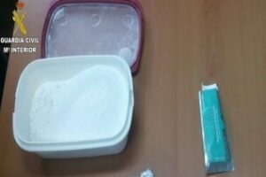 La Guardia Civil detiene a una persona con un kilogramo de cocaína