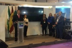 Presentado "Dos mares,dos continentes y un millón de historias"