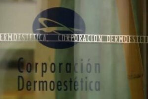 Trabajadores de Corporación Dermoestética se concentran en todas las provincias ante el cierre de la empresa
