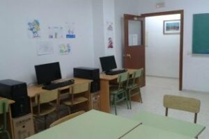 El Embarcadero acusa a Lozaina y Landaluce de "cortar internet" en los centros Guadalinfo