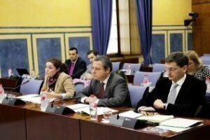 Nieto reitera el compromiso de IU con la Escuela de Arte y continuará demandando el cumplimiento de los acuerdos