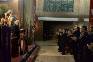 El alcalde arropa a Pepe jurado en el Pregón del Costalero