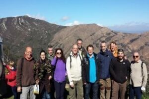 El Psoe participa en la repoblación de los montes públicos de Algeciras