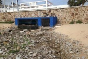 Agaden también solicita al SAS el análisis de Getares por vertidos sin depurar en la arena