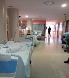 Podemos califica de "dantesca" la situación del Punta Europa