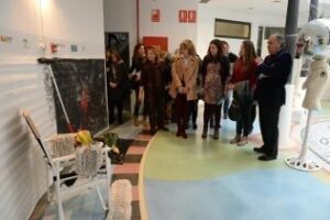 El Kursaal acoge una exposición colectiva del Día Internacional de la Mujer