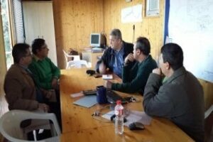 Las Herrizas piden solución a sus problemas de cobro y mantenimiento de la red de agua