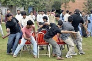 Trabajadores de Algesa jugarán al juego de la silla" a las puertas del ayuntamiento este viernes