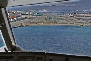 Tanger y Bristol los dos nuevos destinos desde el aeropuerto de Gibrtaltar este verano