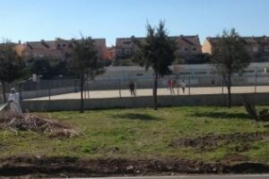 Agaden pide al Ayuntamiento el cese del uso de herbicidas junto a colegios