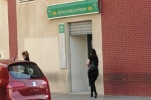 Febrero deja en la provincia de Cádiz 1.105 personas desempleadas menos
