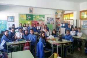 Taller de reciclado en el Colegio Nuestra Señora de los Milagros