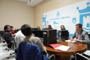 El dispositivo electoral prevé el voto por Braille y de personas con problemas de movilidad