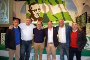 Romero pide el voto para "arreglar los problemas del campo de Gibraltar"