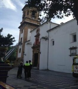 Se desprenden cascotes de la Iglesia de la Palma