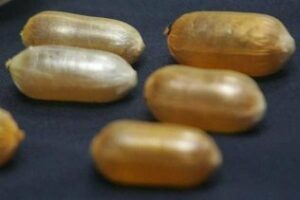 Detenidas cuatro personas con droga en el interior del organismo