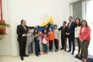 El alcalde inaugura el centro cívico Doctor Ventura Arjona" en San Bernabé