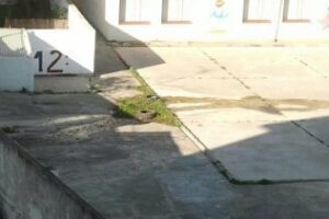 El PA apoya a los padres del colegio Alfonso XI ante la fuga de aguas fecales