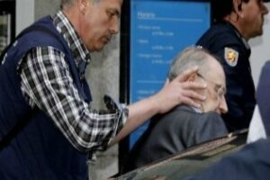 Palos de ciego.Por: José María Arana