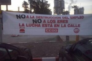 Continúan las movilizaciones en las puertas de las factorías del sector petroquímico